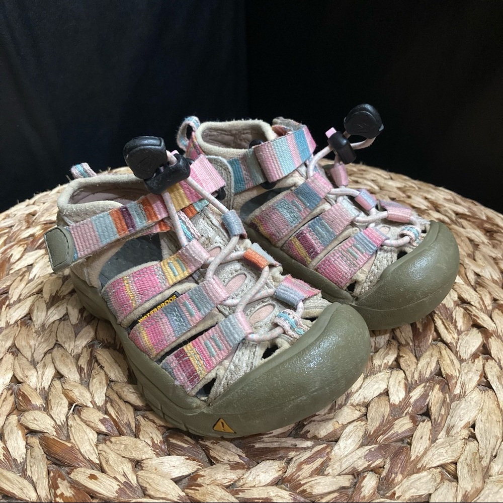 Keen toddler girls multicolor rainbow gray pink
